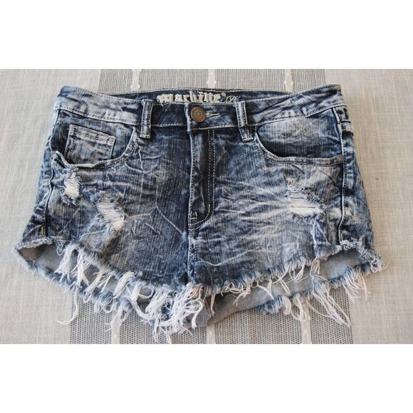 Machine Pour Neuf Mode Distressed Blue Jean Shorts Womens Size 28 - Picture 1 of 5